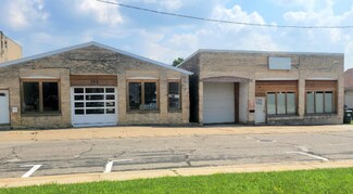 Plus de détails pour 242 W Edgewater St, Portage, WI - Industriel/Logistique à vendre