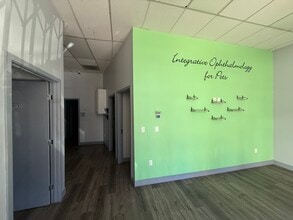 5162-5180 Wilshire Blvd, Los Angeles, CA à louer Photo intérieure– Image 2 sur 3