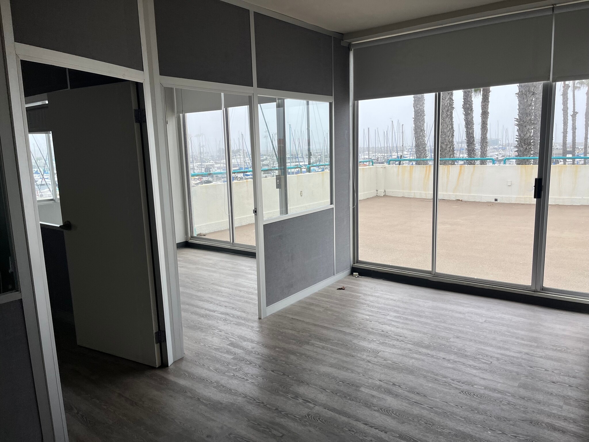 210-212 Yacht Club way, Redondo Beach, CA à louer Photo intérieure– Image 1 sur 9
