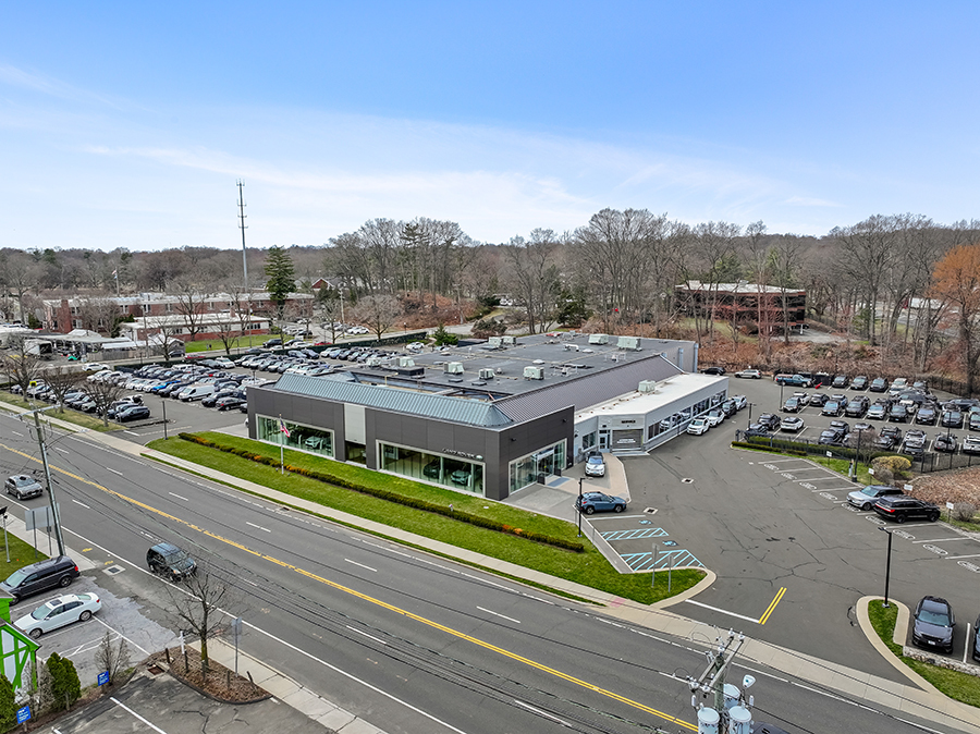 90 & 1335 Boston Post Road, Darien, CT portefeuille de 2 biens à vendre sur LoopNet.fr Photo de l’immeuble– Image 1 sur 11