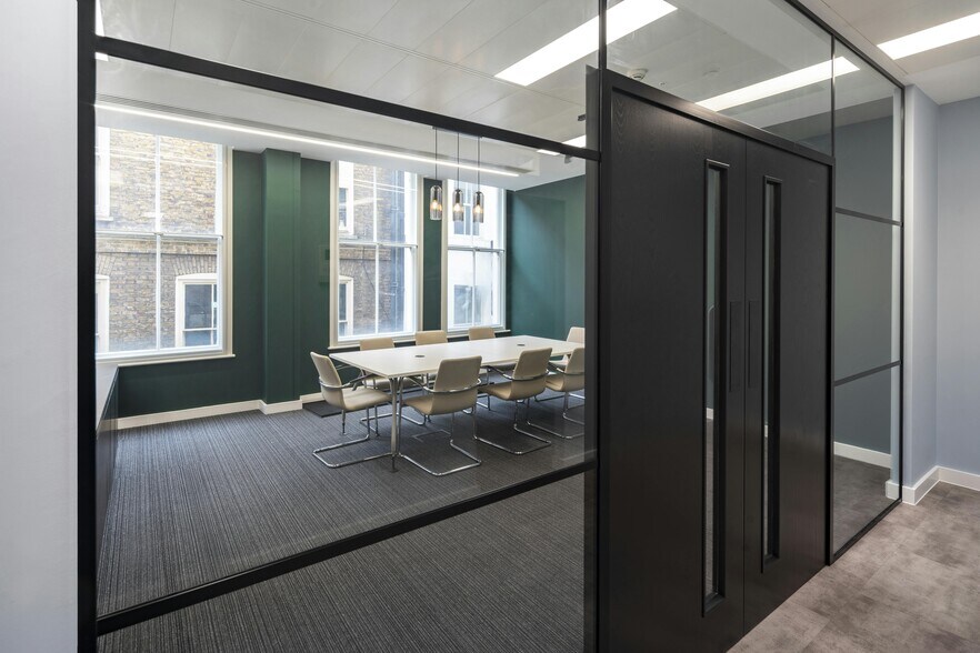 10 Bow Ln, Londres à louer - Photo de l’immeuble – Image 2 sur 37