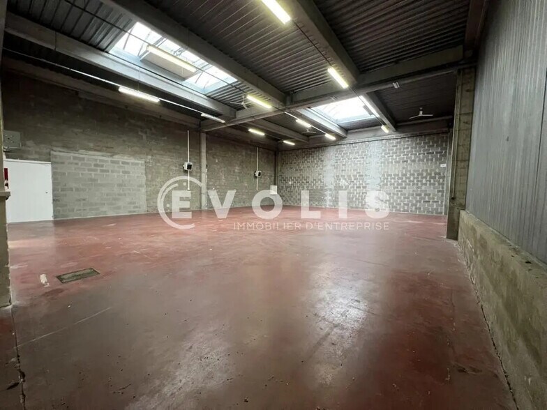 15 Rue Jean Zay, Saint-Priest à louer - Photo intérieure – Image 3 sur 14