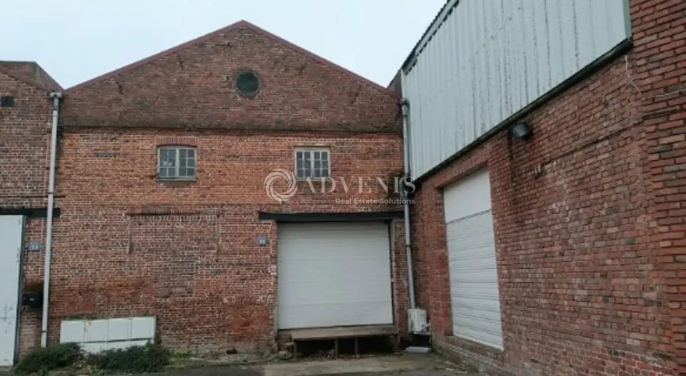 Local d’activités dans VILLENEUVE-D'ASCQ à louer - Photo de l’immeuble – Image 2 sur 4