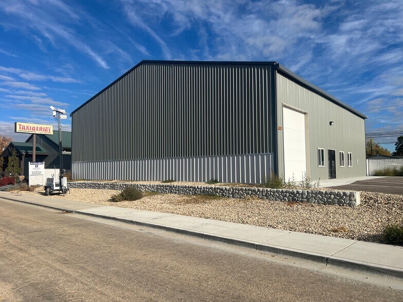 203 Hannibal Street, Caldwell, ID à vendre - Photo de l’immeuble – Image 2 sur 8