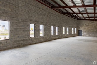 18177 Gulf Fwy, Webster, TX à louer Photo intérieure– Image 2 sur 2