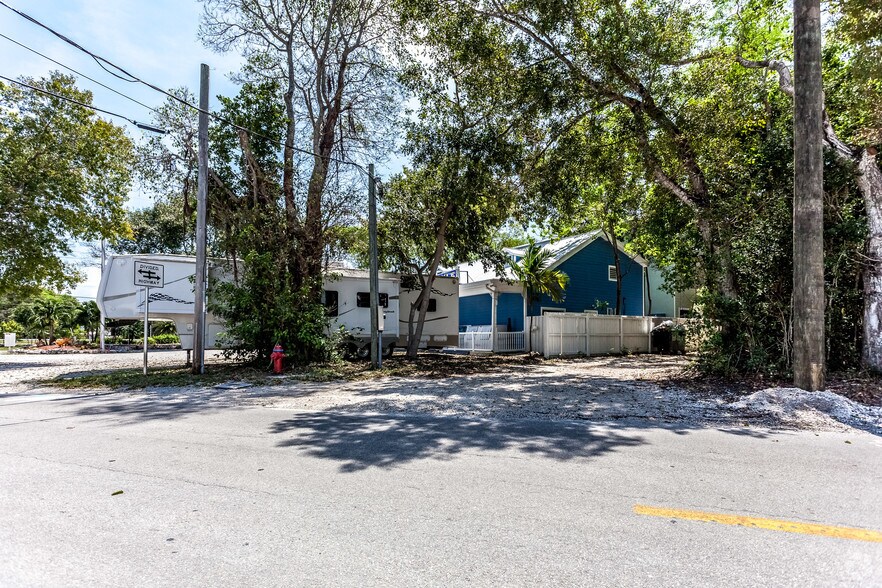 102970 Overseas Hwy, Key Largo, FL à vendre - Photo de l’immeuble – Image 2 sur 32