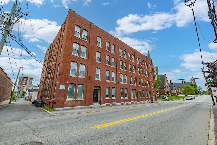 235 Hanover St, Manchester, NH à vendre - Photo de l’immeuble – Image 3 sur 48