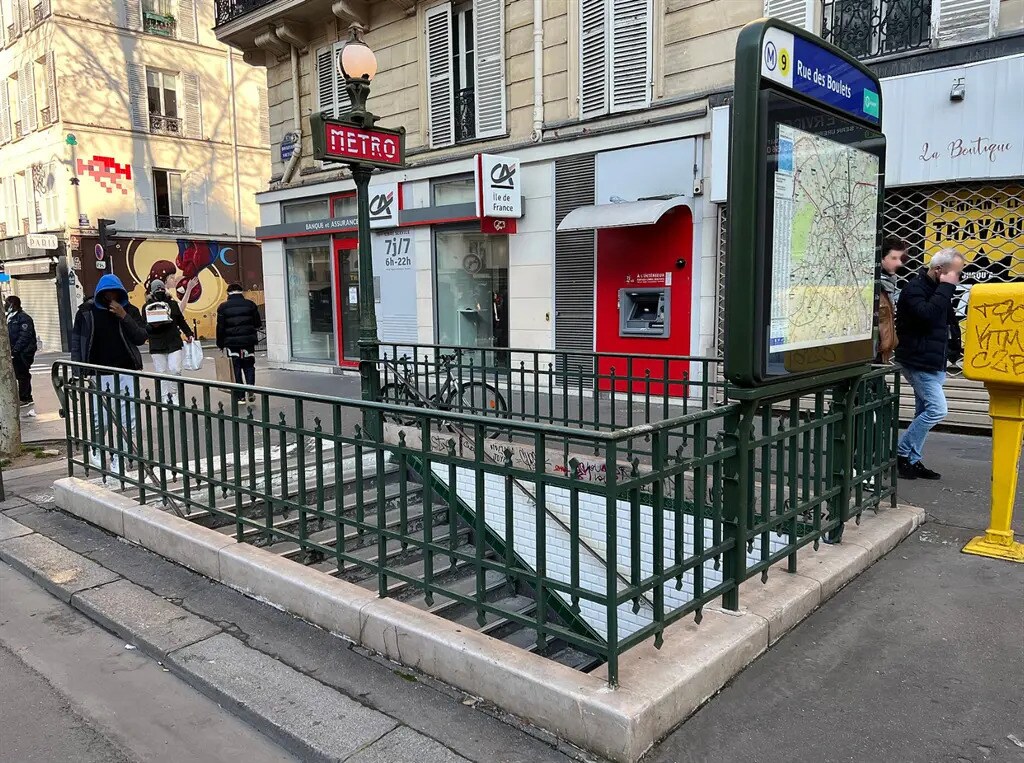 Local commercial dans Paris à louer Photo de l’immeuble– Image 1 sur 5