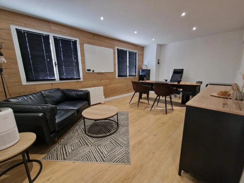 Local d’activités dans Bruges à louer - Photo intérieure – Image 1 sur 5