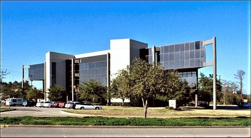 9950 Cypresswood Dr, Houston, TX à louer Photo de l’immeuble– Image 1 sur 8