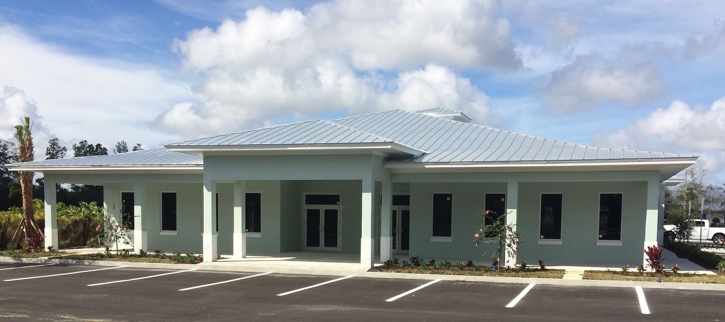 1111 SE Indian St, Stuart, FL à louer Photo principale– Image 1 sur 17