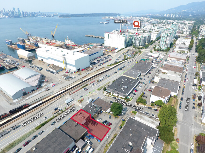 312 E Esplanade, North Vancouver, BC à louer - Aérien – Image 1 sur 3