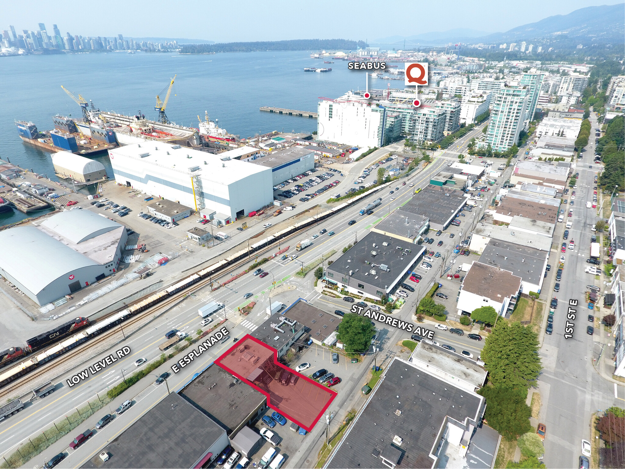 312 E Esplanade, North Vancouver, BC à louer Aérien– Image 1 sur 4