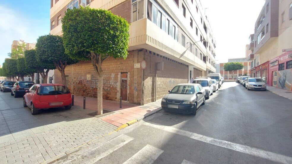 Local commercial dans El Ejido, Almería à vendre - Photo de l’immeuble – Image 3 sur 3