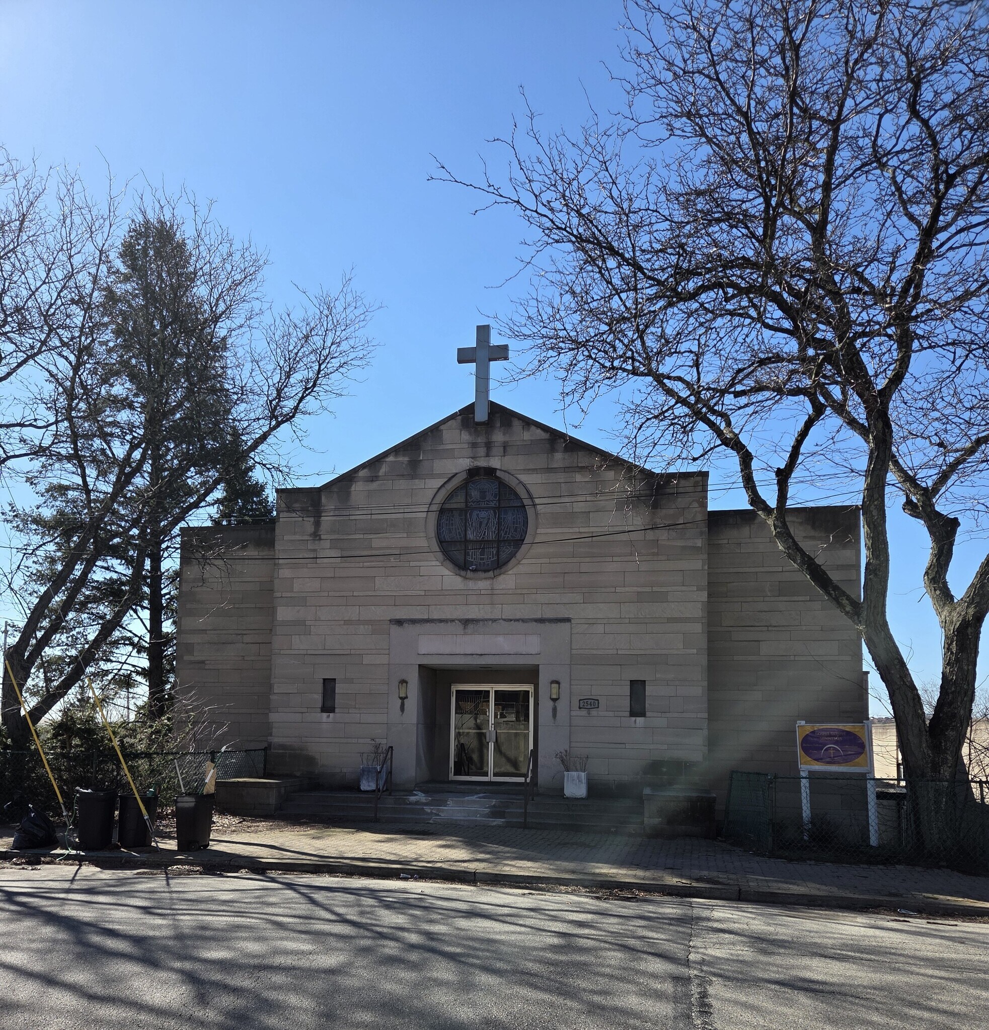 2540 Woodstock Ave, Pittsburgh, PA à vendre Photo principale– Image 1 sur 23