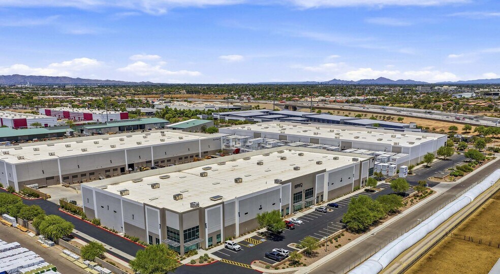 1600 S Hamilton St, Chandler, AZ à louer - Photo de l’immeuble – Image 2 sur 10