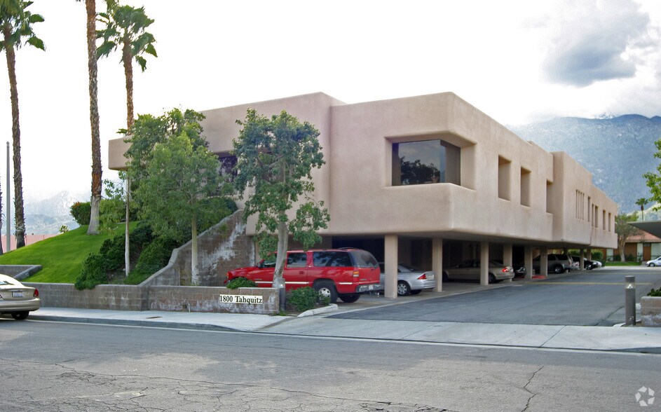 1800 E Tahquitz Canyon Way, Palm Springs, CA à louer - Photo de l’immeuble – Image 2 sur 5