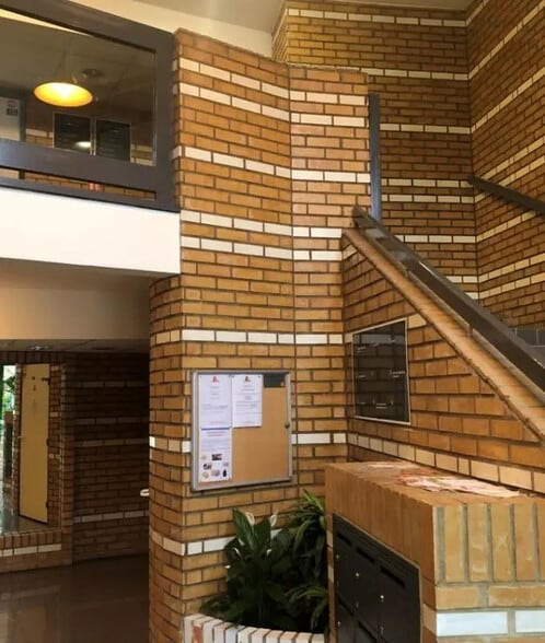 Rue Albert Einstein, Champs-sur-Marne à louer - Hall d’entrée – Image 3 sur 10