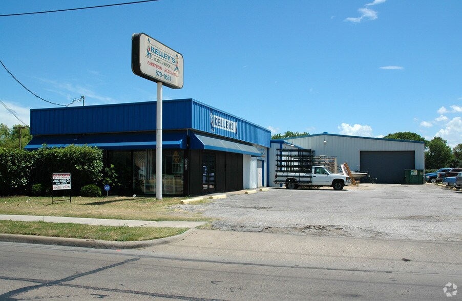 1220 Rock Island Rd, Irving, TX à louer - Photo de l’immeuble – Image 3 sur 11