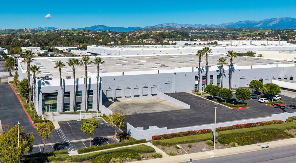 21303 Ferrero Pky, City of Industry, CA à louer - Photo de l’immeuble – Image 3 sur 5