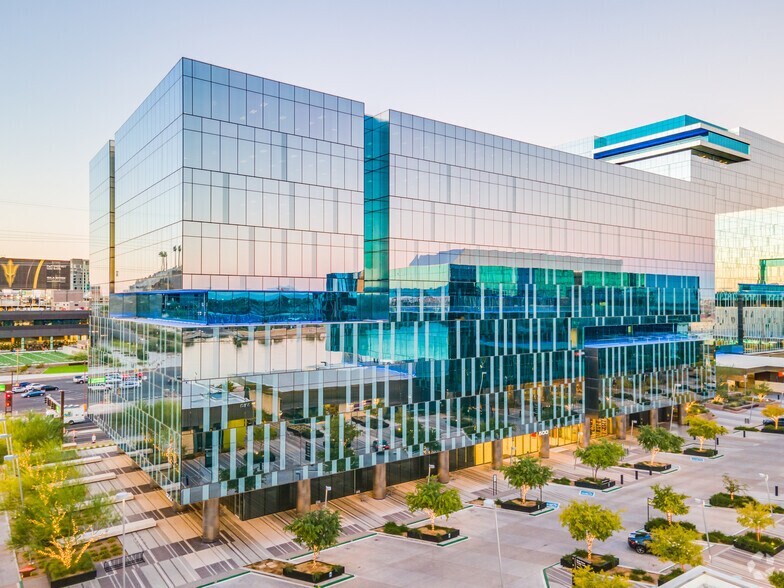 500 E Rio Salado Pky, Tempe, AZ à louer - Photo principale – Image 1 sur 7