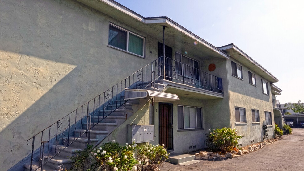 14734 S Berendo Ave, Gardena, CA à vendre - Photo de l’immeuble – Image 3 sur 5
