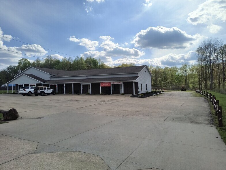4935 S Prospect St, Ravenna, OH à louer - Photo de l’immeuble – Image 2 sur 9