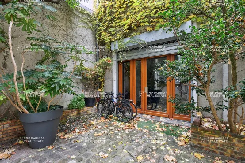 35 Rue Vergniaud, Paris à louer - Photo de l’immeuble – Image 2 sur 5