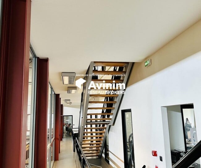 Plus de détails pour Coworking à louer