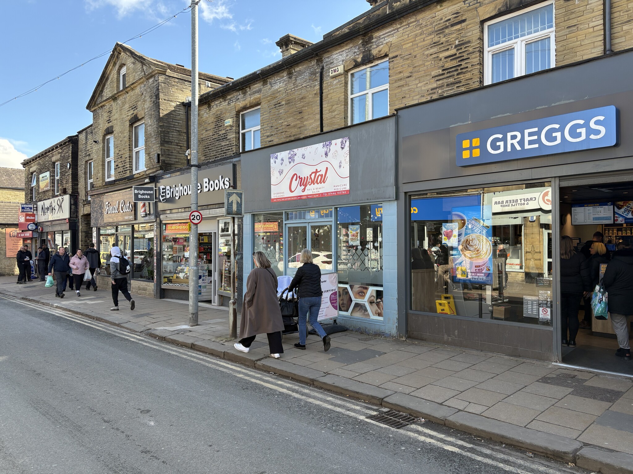 13 Commercial St, Brighouse à vendre Photo de l’immeuble– Image 1 sur 5