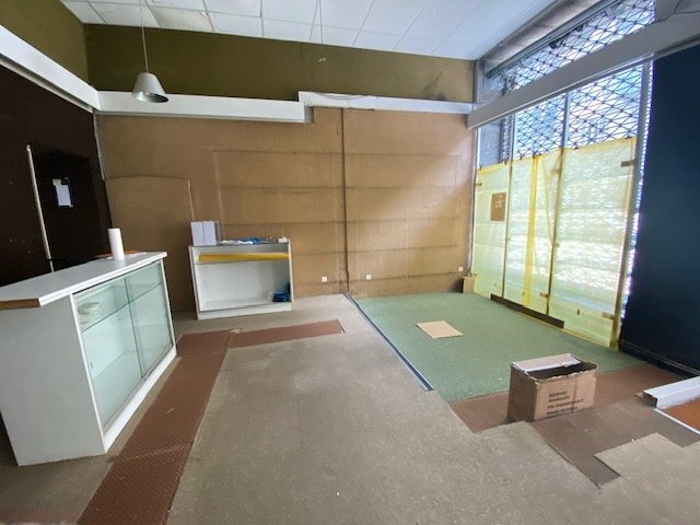Local commercial dans Chambéry à louer - Photo de l’immeuble – Image 2 sur 7