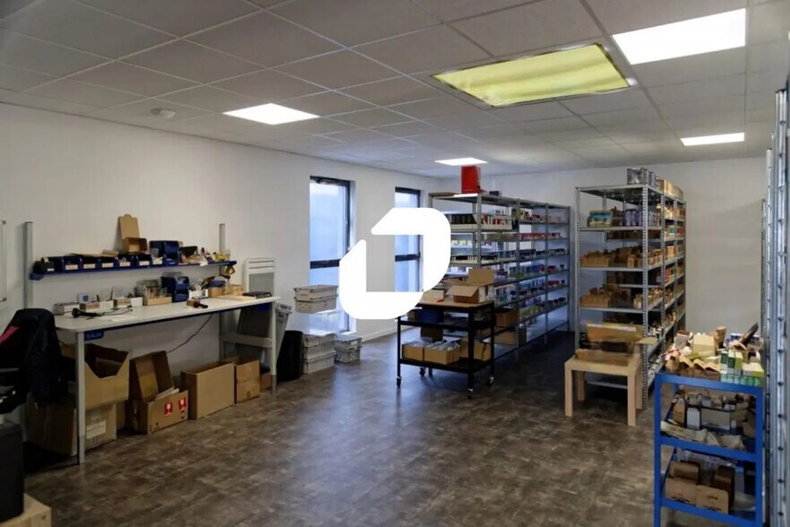 Local d'activités dans Saint-Herblain à vendre - Photo de l’immeuble – Image 2 sur 8