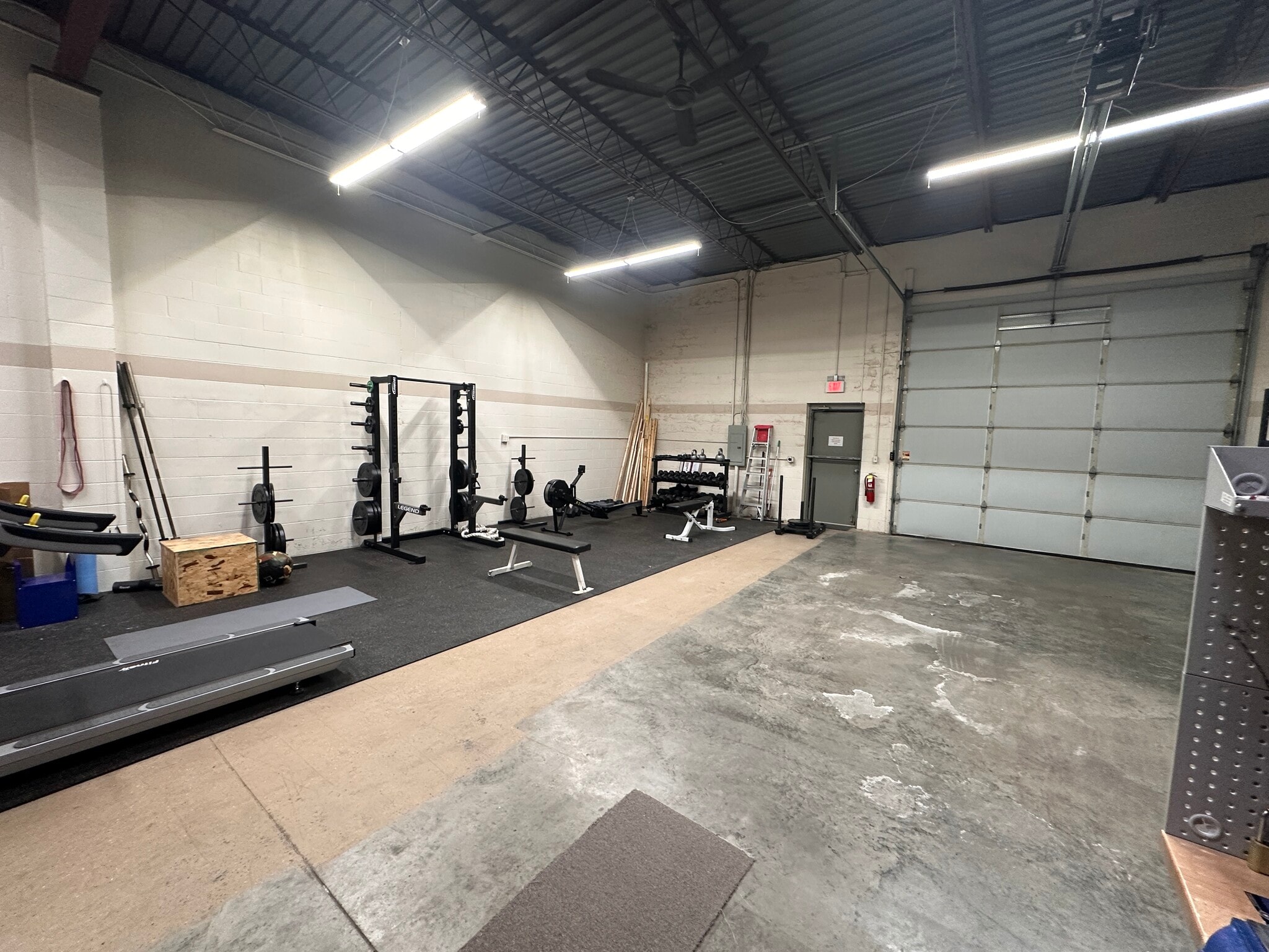 9093 Technology Dr, Fishers, IN à louer Photo intérieure– Image 1 sur 13