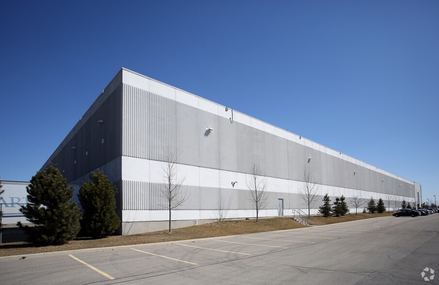 8690 Escarpment Way, Milton, ON à louer - Photo de l’immeuble – Image 2 sur 4