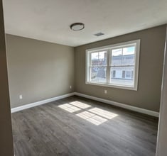 73-77. Union St, Holbrook, MA à louer Photo intérieure– Image 2 sur 2