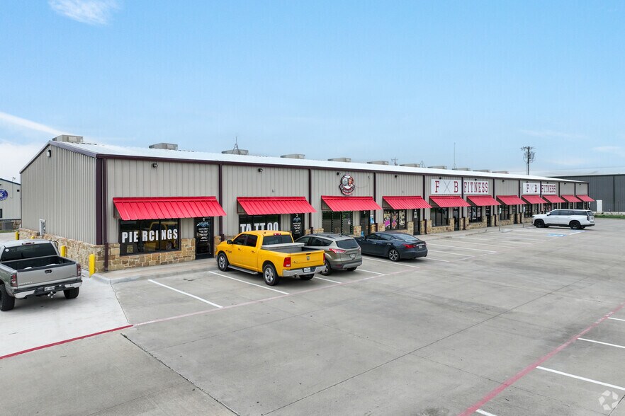 2350 FM 66, Waxahachie, TX à louer - Photo de l’immeuble – Image 2 sur 4