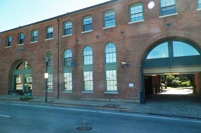 520 S Water St, Providence, RI à vendre - Photo de l’immeuble – Image 1 sur 9