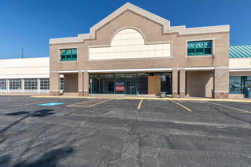 10835-10899 St. Charles Rock Rd, Bridgeton, MO à louer - Photo de l’immeuble – Image 2 sur 11