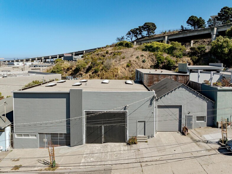 65 Elmira St, San Francisco, CA à louer - Photo principale – Image 1 sur 3