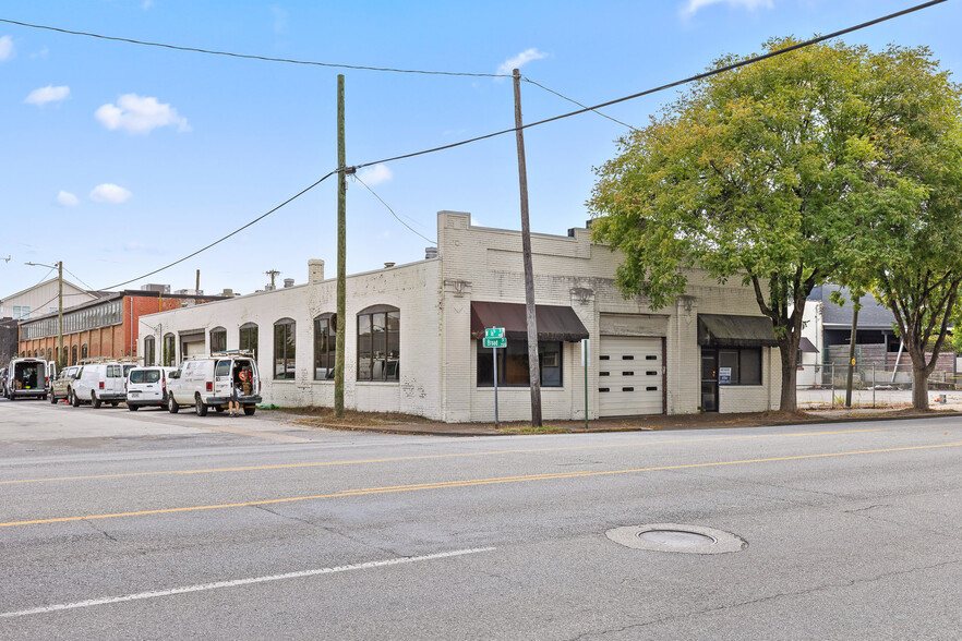 1600 Broad St, Chattanooga, TN à vendre - Photo de l’immeuble – Image 2 sur 18