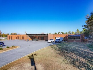 Plus de détails pour 1826 Brian Dr NE, Conover, NC - Bureau à vendre