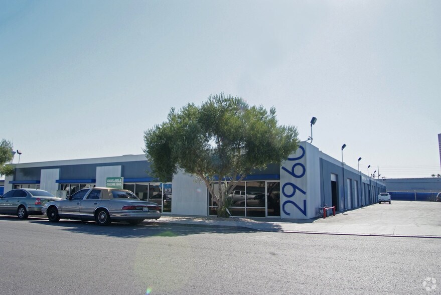 2960 Westwood Dr, Las Vegas, NV à louer - Photo de l’immeuble – Image 2 sur 5