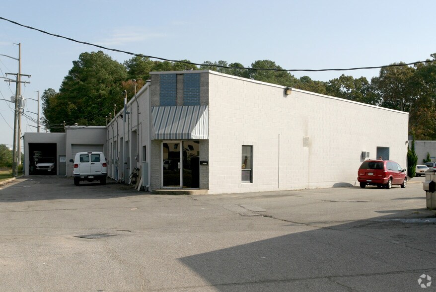 4970-4990 Euclid Rd, Virginia Beach, VA à louer - Photo de l’immeuble – Image 3 sur 6