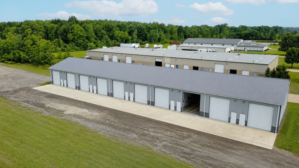 12340 Eaton Commerce Pky, Columbia Station, OH à louer - Photo de l’immeuble – Image 1 sur 10