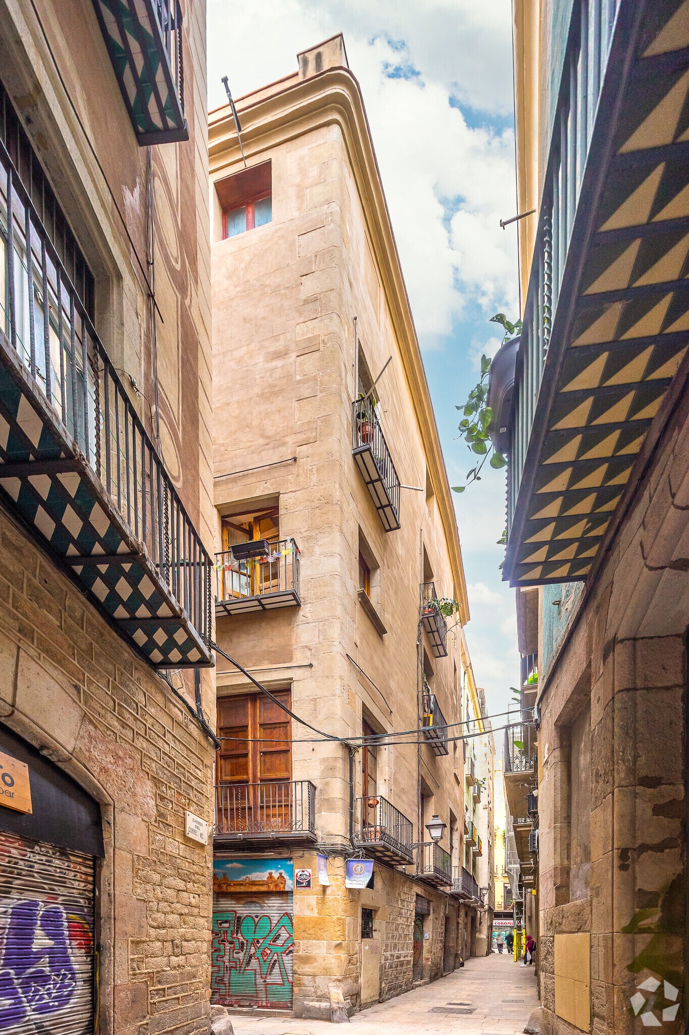 Immeuble residentiel dans Barcelone, Barcelona à vendre Photo principale– Image 1 sur 2