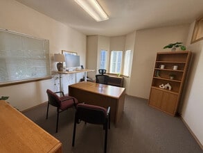 9925 NE 134th Ct, Kirkland, WA à louer Photo intérieure– Image 2 sur 15