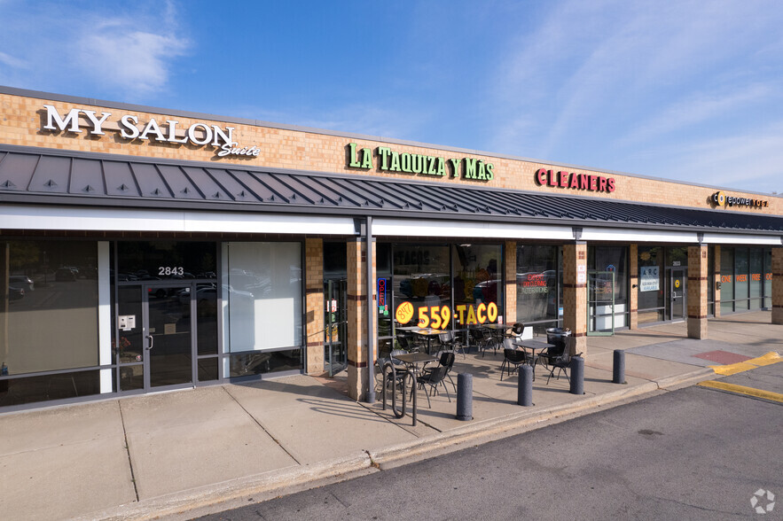 2823-2863 Pfingsten Rd, Glenview, IL à louer - Photo de l’immeuble – Image 3 sur 9