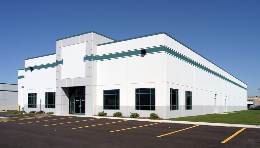 23810 W Industrial Dr N, Plainfield, IL à louer - Photo de l’immeuble – Image 2 sur 9