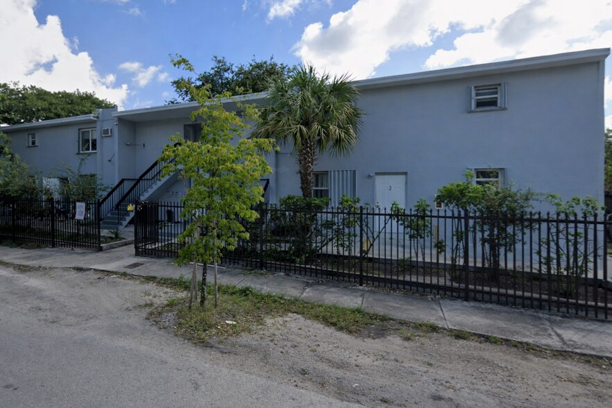 5475 NE 1st Ave, Miami, FL à vendre - Photo de l’immeuble – Image 3 sur 4
