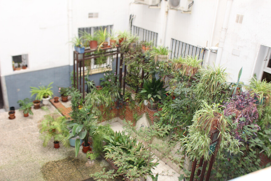 View Photo